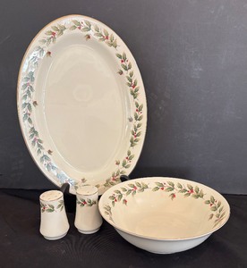 lot 108 image: Holly Berry Holiday Christmas Platter, Bowl and Salt  Pepper Shakers
