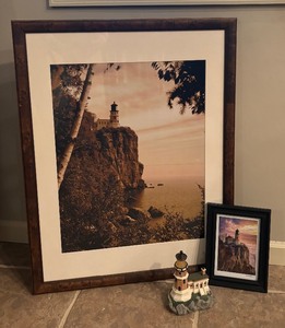 lot 116 image: Split Rock Lighthouse Prints and Figurine