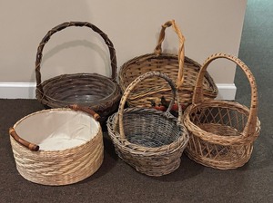 lot 148 image: Bunch of Baskets