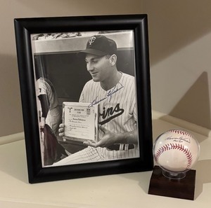 lot 129 image: Harmon Killebrew Autographed Print and Baseball