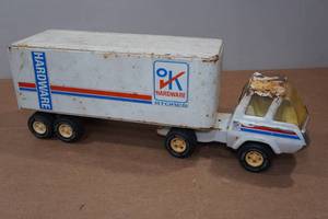 lot 27 image: Vintage Tonka Hardware Stores Semi-Truck and Trailer