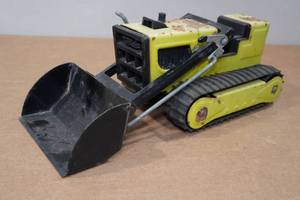 lot 43 image: Vintage Tonka Front End Loader Tractor