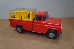 lot 65 image: Vintage Buddy L Traveling Zoo Truck