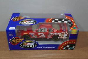 lot 105 image: 2000 Winners Circle 124 Scale Model Car - Dale Earnhardt