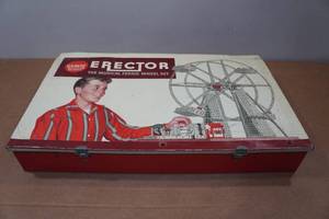 lot 109 image: Vintage Gilbert Erector the Musical Ferris Wheel Building Set