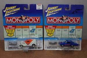 lot 119 image: 2 Johnny Lightning Monopoly Die Casts with Bonus Game Tokens