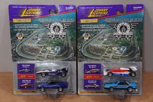 lot 137 image: 2 Johnny Lightning Indianapolis 500 Champions Die Cast Collections
