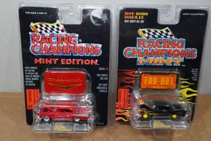 lot 168 image: 2 Racing Champions Mint Edition Die Casts - 75 Chevy Bel Air