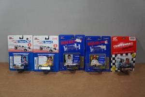 lot 189 image: Assorted Indy Car Die Casts - Robby Gordon, Gil de Ferran, Michael Andertti, Raul Boesel, Mark Smith