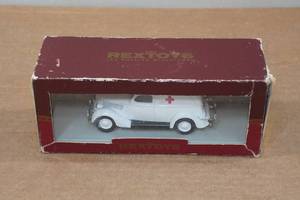 lot 249 image: Vintage Rextoys 1935 Ford Ambulance 143 Scale Model Car