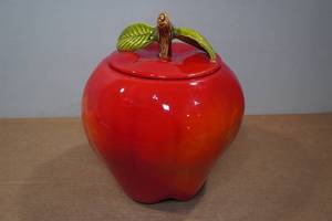 lot 254 image: KMC Apple Cookie Jar