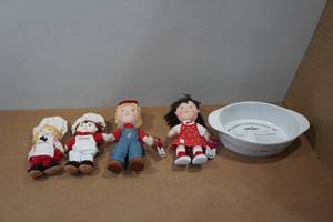 lot 268 image: Cambells Soup Vintage Dolls with Dish