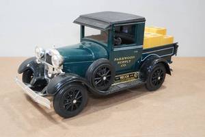 lot 284 image: Vintage Jim Beam Model A Ford Pickup Truck Decanter