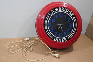 lot 288 image: Vintage Cambridge Diner Wall Clock - 14
