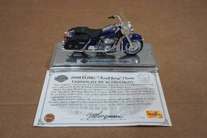 lot 311 image: Maisto Harley Davidson 2000 FLHRC Road King Classic 118 Scale Model