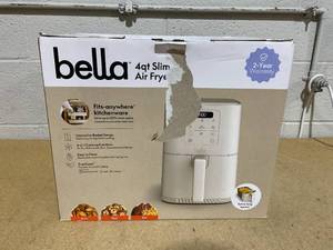 lot 122 image: bella 4qt Slim Air Fryer