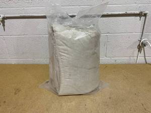 lot 184 image: King Size Comforter