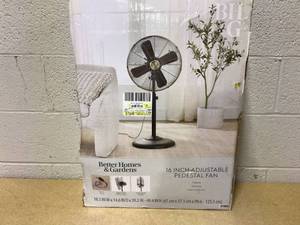 lot 428 image: Better Homes & Gardens 3 Speed 16 Inch Vintage Metal Stand Fan
