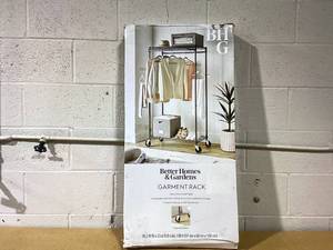 lot 431 image: Better Homes & Gardens Double Hanging Garment Rack