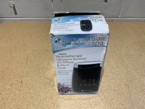 lot 214 image: PureGuardian Diffuser for Essential Oils, Ultrasonic, Cool Mist, Aromatherapy Creates Relaxing Environment, Optional Night Light, Alarm Clock, Timer