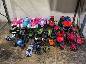lot 909 image: Wholesale Pallet of Miscellaneous Items