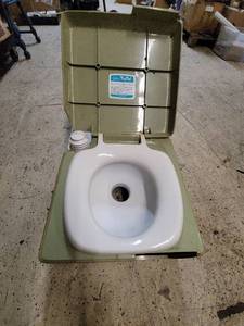 lot 43 image: Portable RV Camper Toilet with Holding Tank