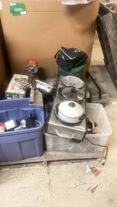 lot 74 image: Assorted Lot of Garage Type Items