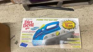 lot 101 image: Dirt Devil Scorpion Handheld Vacuum with Attachments