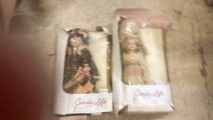 lot 116 image: Set of 2 Caras Loft 18 Inch Collectible Dolls in Original Boxes