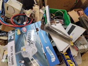 lot 138 image: Pallet Lot of Household Hardware and Electronic Accessories