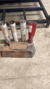 lot 149 image: Assorted Welding Electrodes Lincoln and Jetweld in Various Sizes