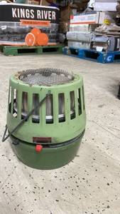 lot 164 image: Coleman Catalytic Heater Model 513A Vintage Portable Heater