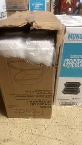 lot 192 image: Case of 500 Dart 6x6x3 Inch Foam Hinged Lid Containers