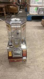 lot 215 image: Candy Coin Shooter Tabletop Arcade Game Dispenser