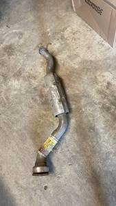 lot 295 image: Walker 54758 Catalytic Converter Assembly