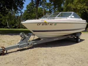 lot 5 image: 1984 Bayliner Boat with 85 Force Motor & Escort Trailer