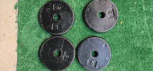 lot 24 image: Lot of four 5LB one-inch Weight Plates (USED)