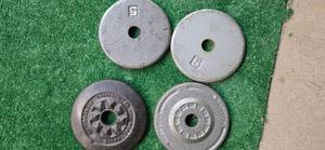 lot 25 image: Lot of four 5LB one-inch Weight Plates (USED)