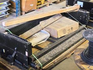 lot 7 image: Tommy Gate Tommy Lift 56 1300-lbs Lift Gate