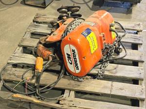 lot 14 image: CM Lodestar Model R 2-Ton 1-HP 3-Phase Series 635 Hoist