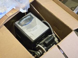 Lift Master® Elite Series Logic 4.0 Jackshaft Logic 5.0 Commercial Garage Door Opener