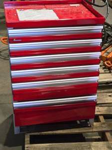 lot 29 image: C-Tech Commercial Truck Tool Box 18 x 20 x 28 6-drawer