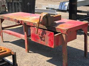 lot 64 image: 8 Metal Work Bench with Vise 6 grip
