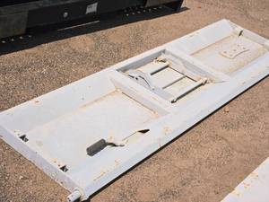 lot 80 image: 84 Dump Box  Bed Tailgate