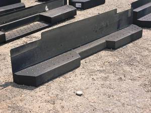 lot 92 image: 79 Non-Slip Commercial Truck Rear Bumper