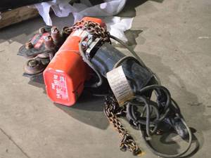 lot 121 image: CM Valustar 14-Ton Hoist