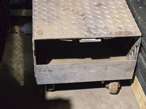 lot 136 image: Rolling Metal Storage Box 16 x 16 x 12