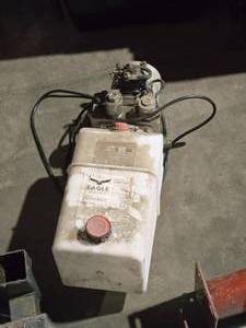 lot 147 image: Eagle Hydraulic Small Fuel Pump and Tank EAGEPU-CONSOLID