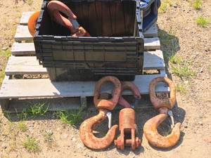 lot 220 image: Lot of (7) Crane Swivel Lifting Hooks (assorted)