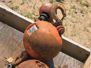lot 222 image: McKissick 12 Crane Overhaul Ball  Headache Ball  7-Ton Working Load Limit MB07BT300E